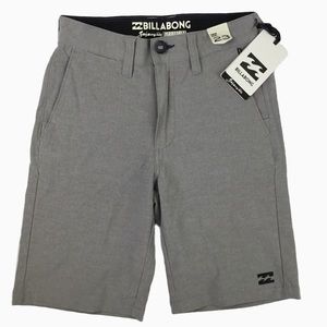 Billabong NWT Crossfire Submersibles 9” Walking Shorts Gray. Sz.23 or 10 Slim